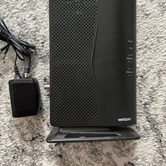 Verizon Fios Network Extender - Picture 4 of 5